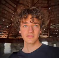 Tomek looking head-on, with sunglasses